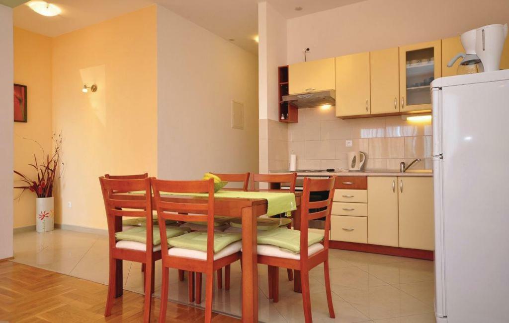 Apartment Orange Makarska Bagian luar foto